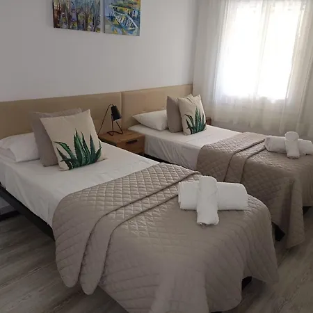 Apartment Maya Relax *